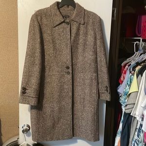 Beautiful brown tweed coat with gold.  Size 18 from New York and Co